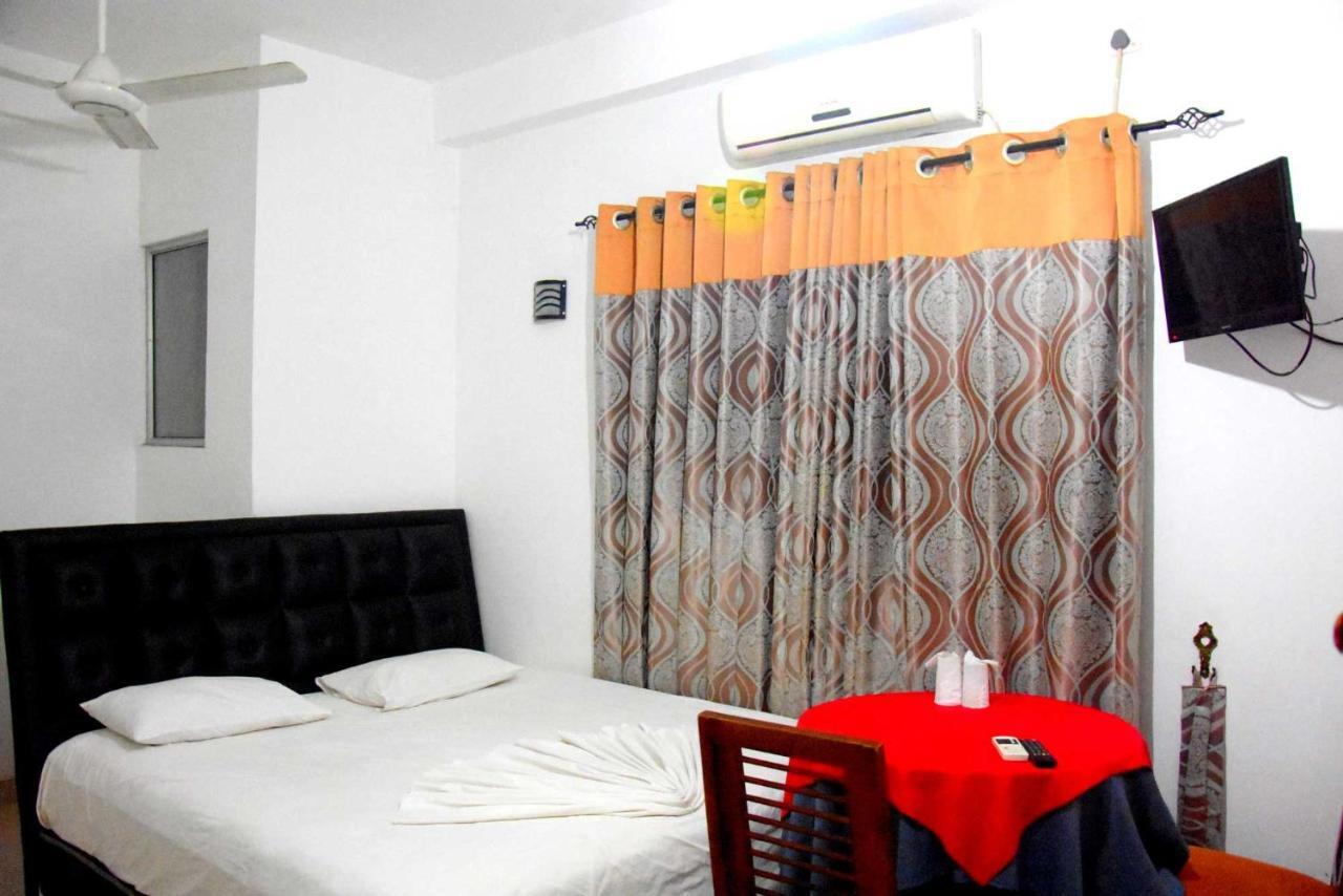 Happy Leoni Hotel Anuradhapura Exterior foto